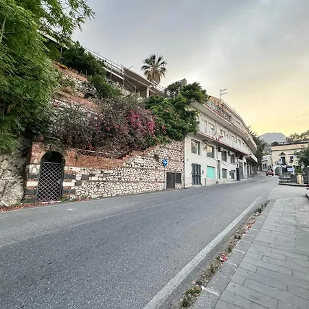 Апартаменты Domenica Таормина