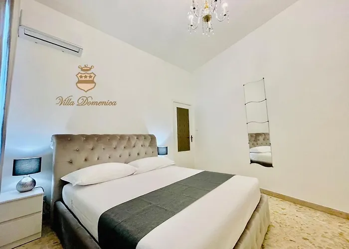 Domenica Apartment *